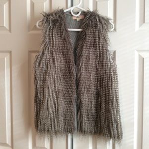 FAUX FUR Fashion Vest